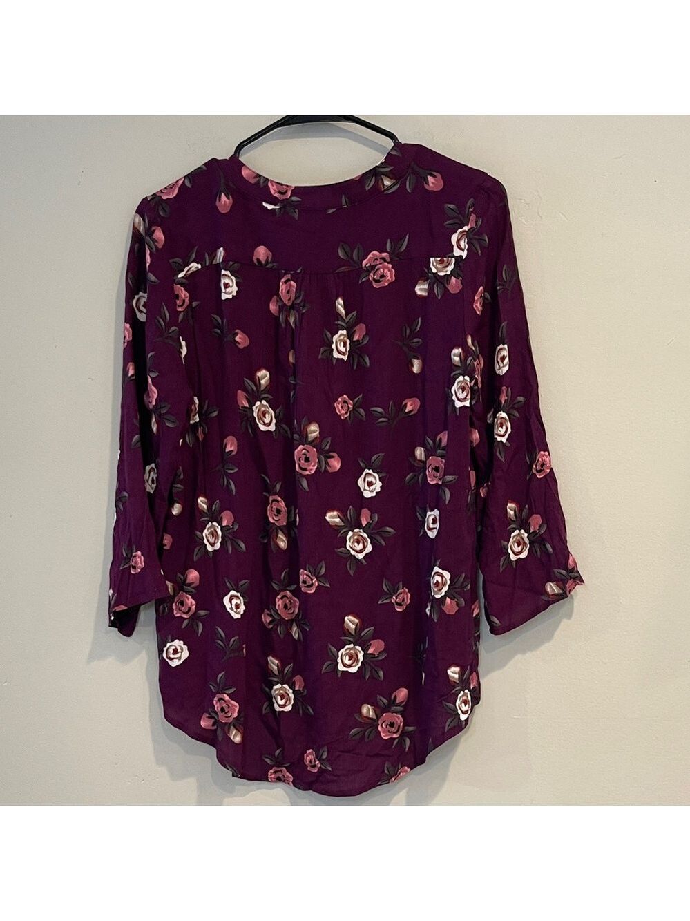 Monday Fun Plum Floral Blouse Size Small - Picture 4 of 6